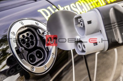 charging socket CCS2 (IEC-62196), v3